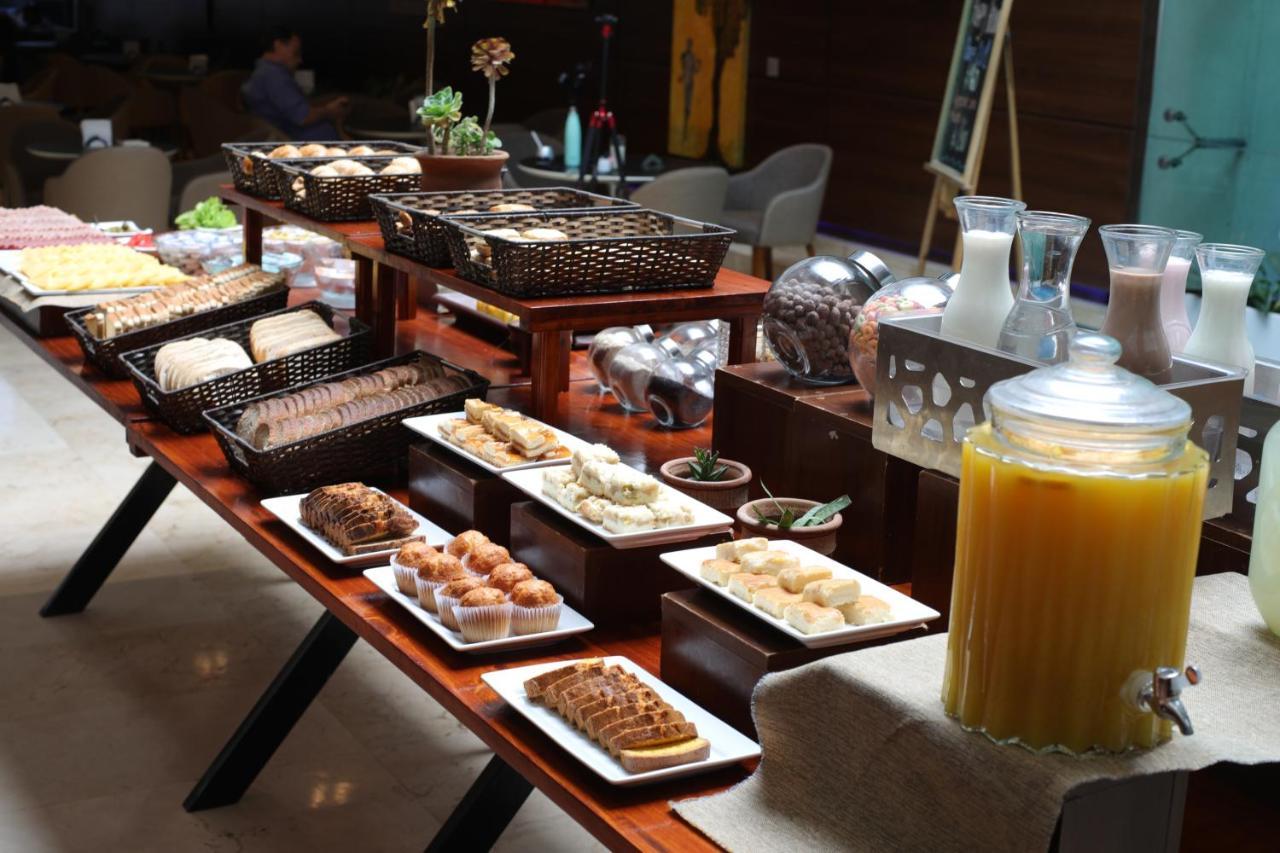 Howard Johnson La Canada Hotel & Suites Cordoba Dış mekan fotoğraf