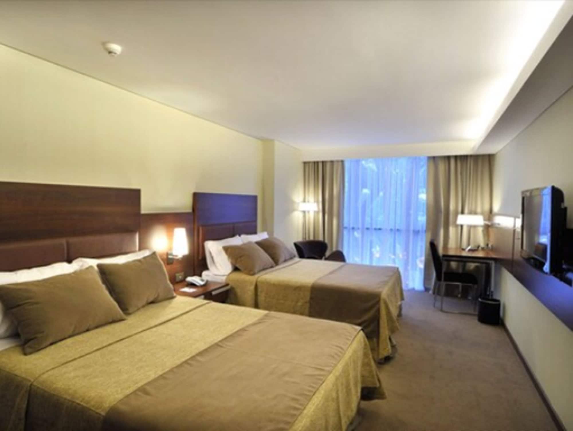 Howard Johnson La Canada Hotel & Suites Cordoba Dış mekan fotoğraf
