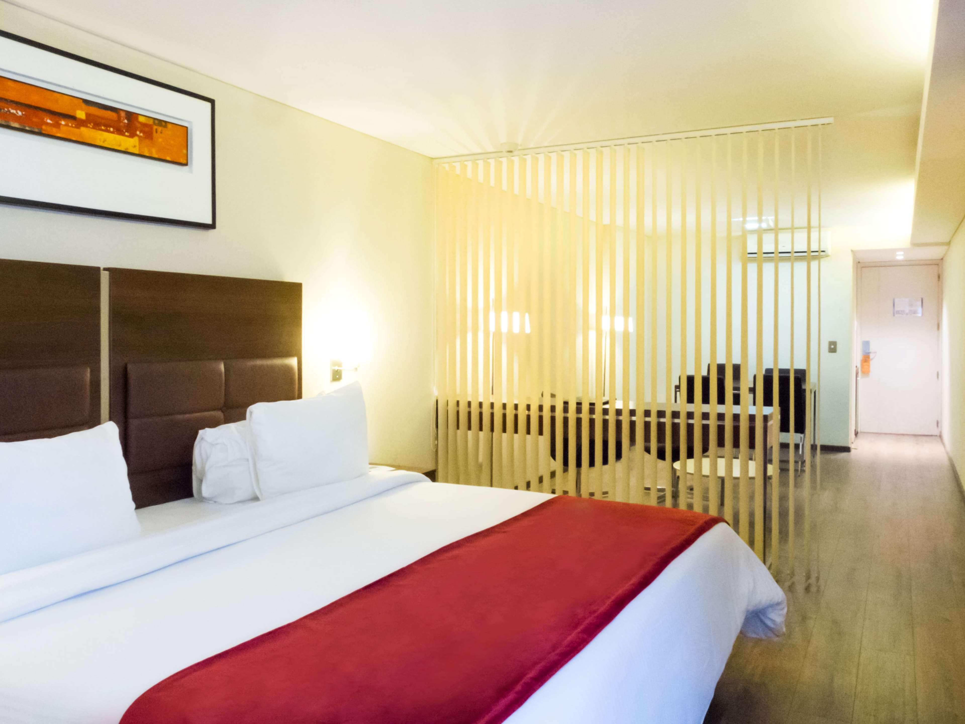 Howard Johnson La Canada Hotel & Suites Cordoba Dış mekan fotoğraf